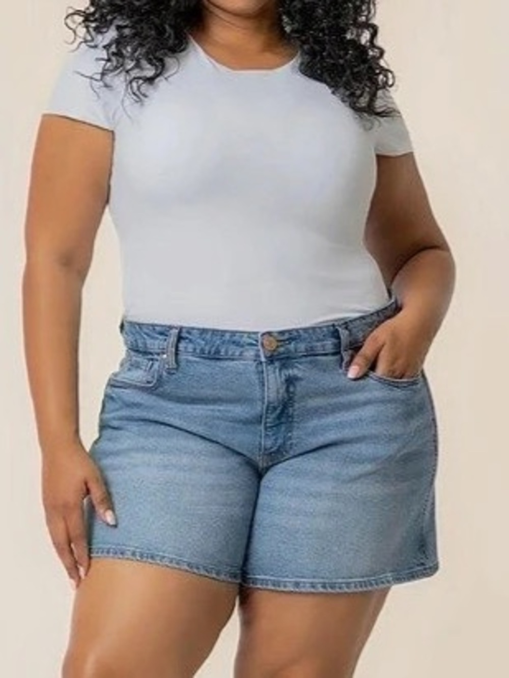 NWT KUT from the Kloth Jane High Rise Short Peaceful Wash Blue Denim Shorts 16